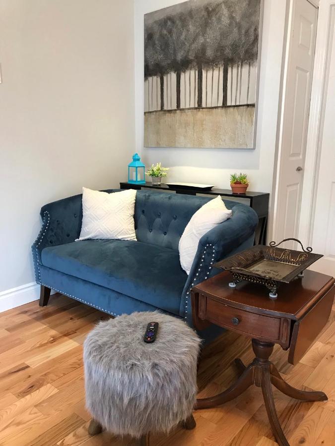 Ottawa Downtown Executive Apartment Retreat With Private Balcony Near Bank Street - Sleep Max 2 Ngoại thất bức ảnh