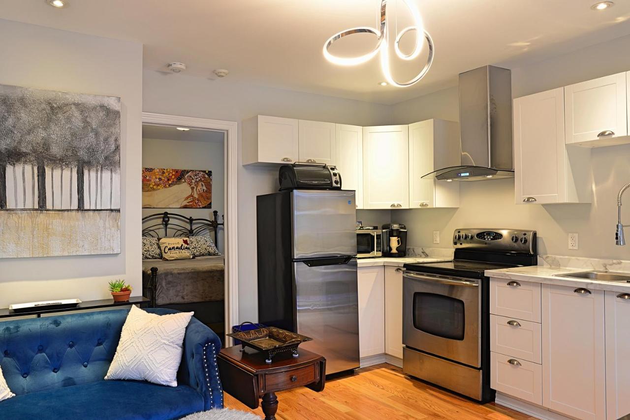 Ottawa Downtown Executive Apartment Retreat With Private Balcony Near Bank Street - Sleep Max 2 Ngoại thất bức ảnh
